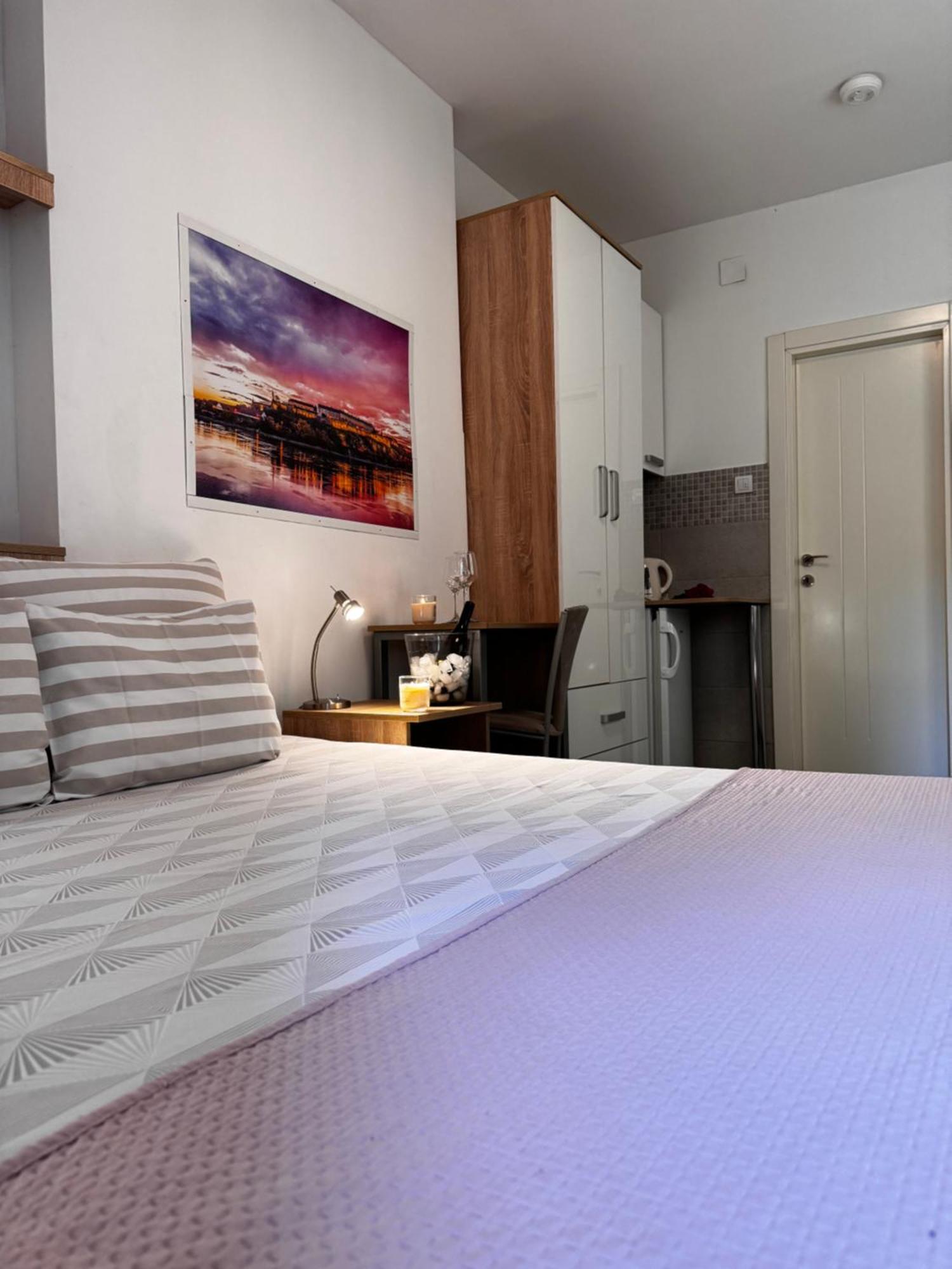 Post Apartmani A-1 Novi Sad Extérieur photo
