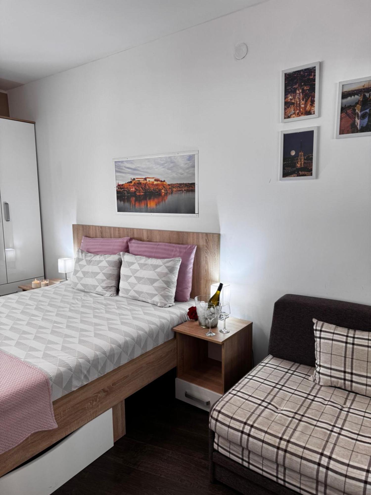 Post Apartmani A-1 Novi Sad Extérieur photo