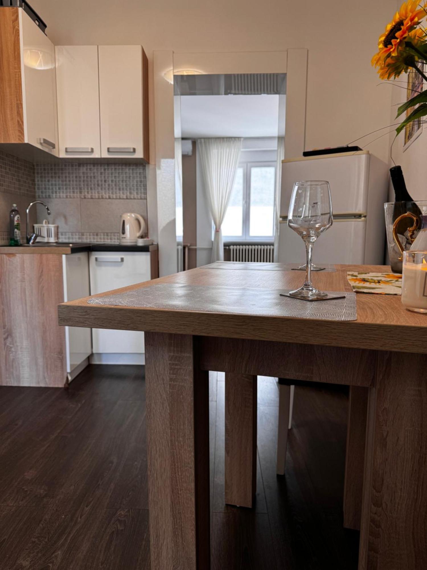 Post Apartmani A-1 Novi Sad Extérieur photo