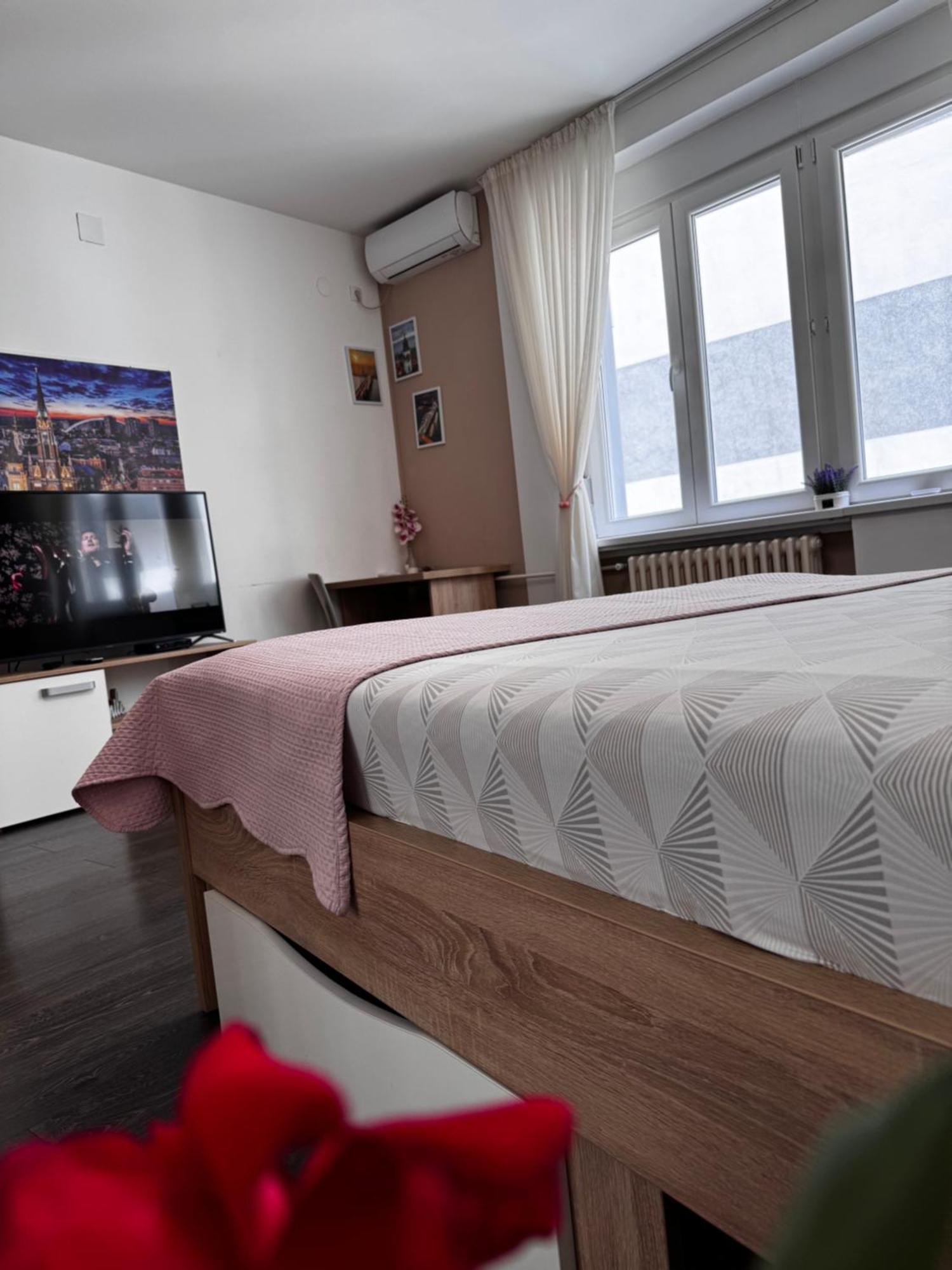 Post Apartmani A-1 Novi Sad Extérieur photo